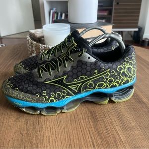 Mizuno Wave Prophecy 3 Mens Size 7.5 Running Shoes Sneakers Gray Blue Lime Green